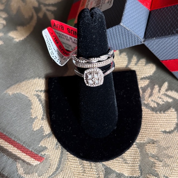 JCP Sterling Silver 1/10 CT Diamond Ring Set - Picture 9 of 10